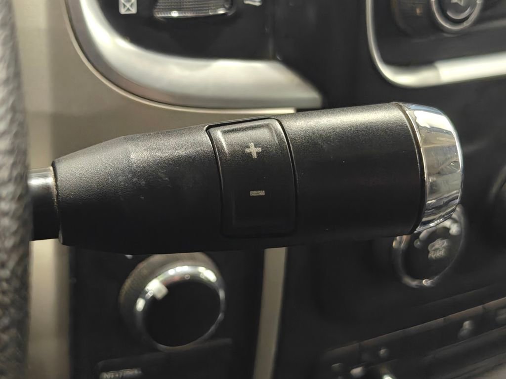 Used 2014 RAM 2500 SLT image 36