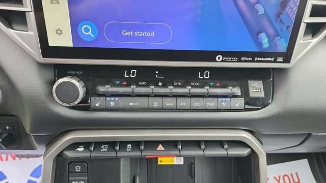 Used 2024 Toyota Tundra Limited AWD/4WD image 19