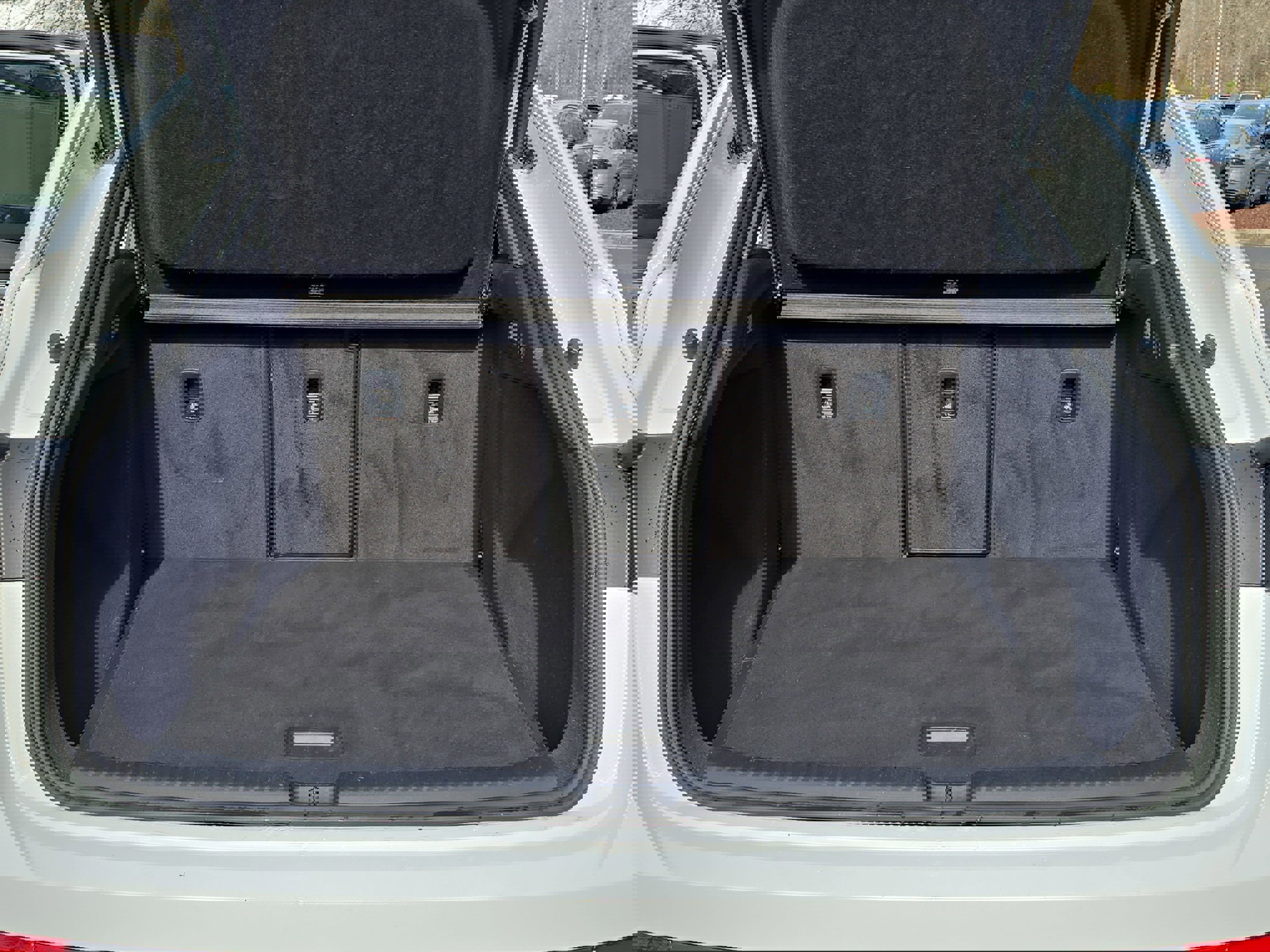 Used 2023 Audi Q4 e-tron Prestige w/ Black Optic Package image 12