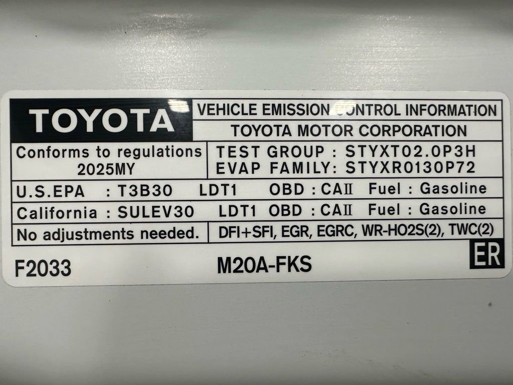 Used 2025 Toyota Corolla Cross L image 68