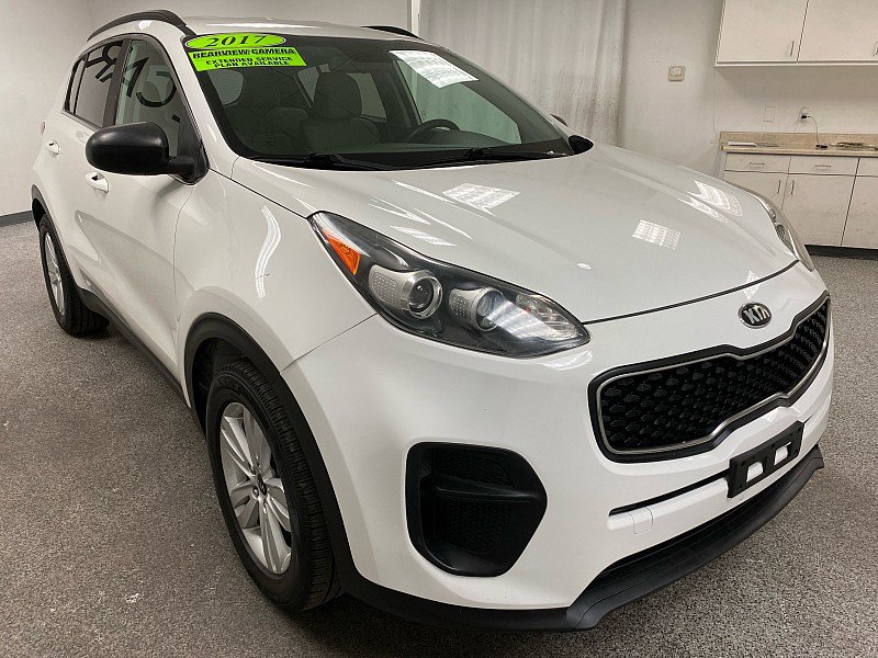 Used 2017 Kia Sportage LX w/ LX Popular Package image 3
