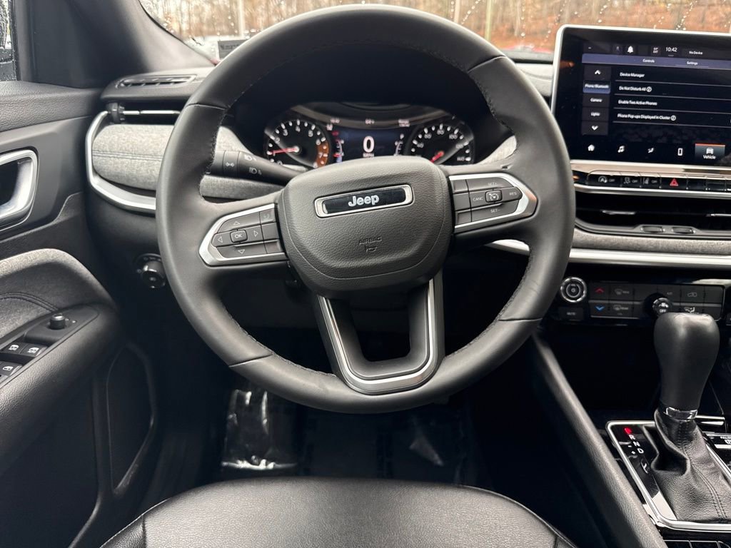 Used 2024 Jeep Compass Latitude image 17