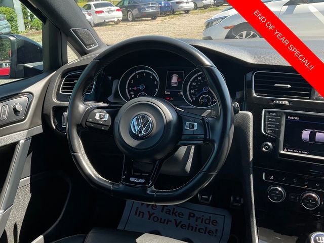 Used 2017 Volkswagen Golf R 4-Door image 17