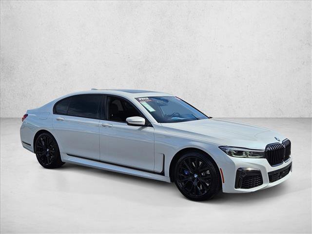 Used 2022 BMW 750i xDrive w/ Autobahn Package image 3