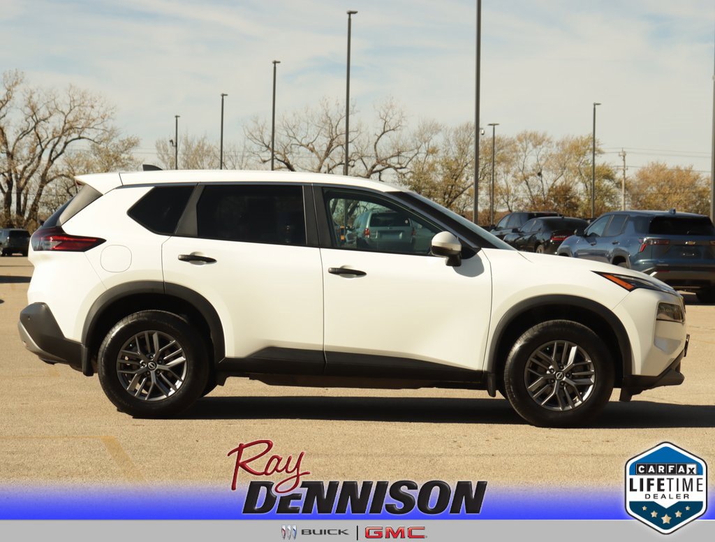Used 2022 Nissan Rogue S image 8