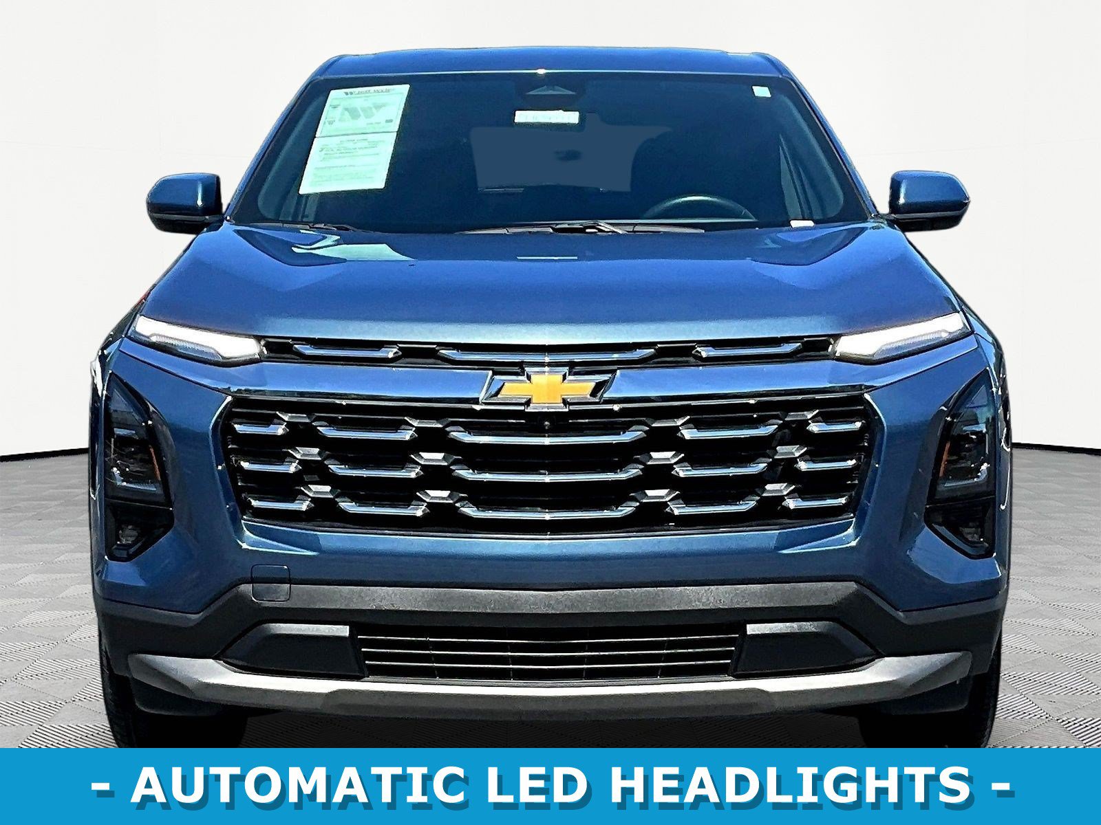 Used 2026 Chevrolet Equinox LT w/ Safety and Technology Package AWD/4WD image 2