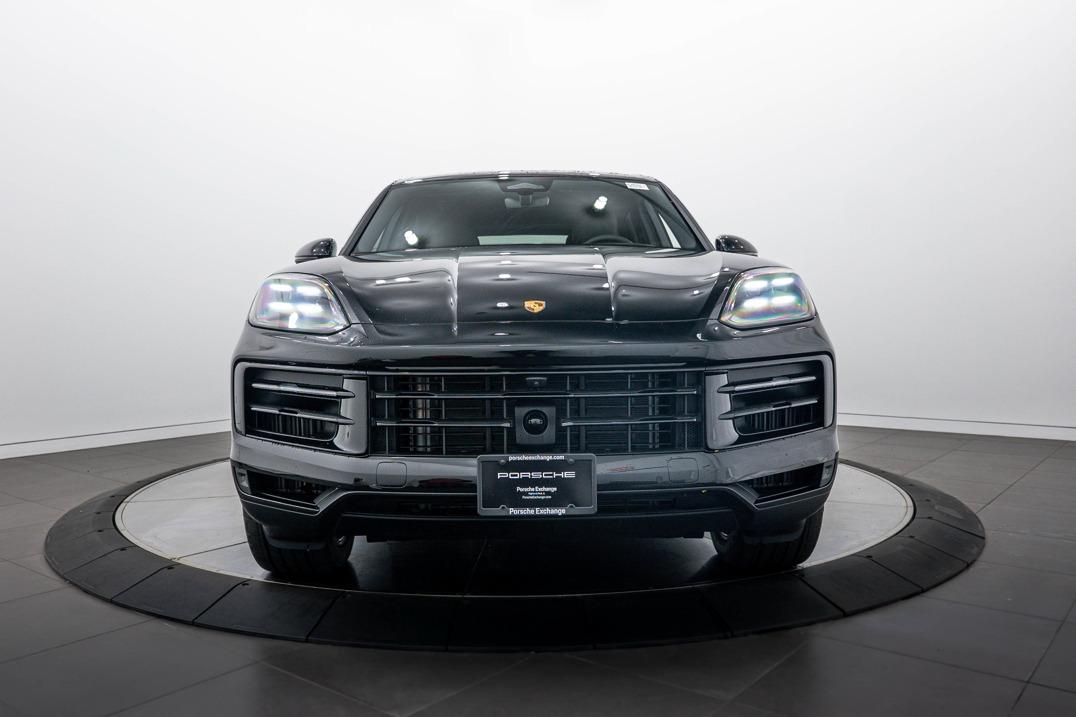 Certified 2026 Porsche Cayenne AWD/4WD image 10