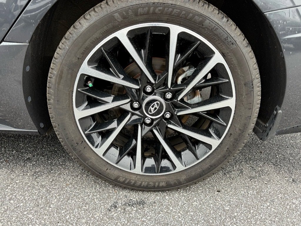 Used 2021 Hyundai Sonata Limited image 14