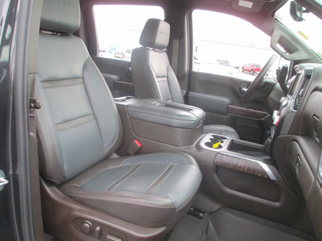 Used 2021 GMC Sierra 2500 Denali w/ Denali Ultimate Package image 23
