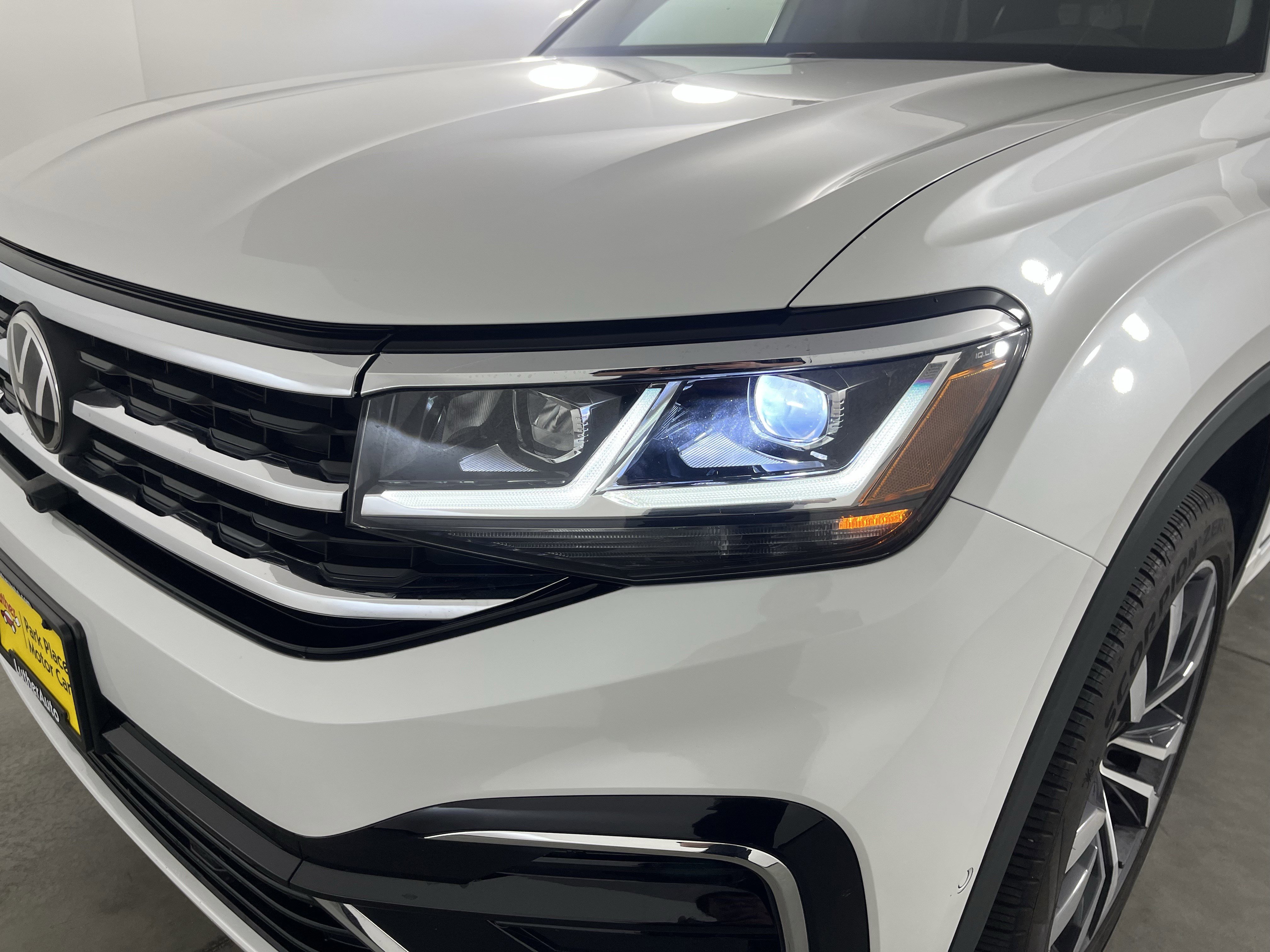 Used 2023 Volkswagen Atlas Cross Sport SEL Premium R-Line image 26