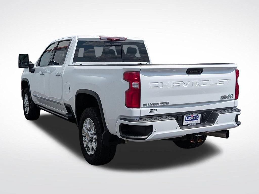 Used 2024 Chevrolet Silverado 3500 High Country w/ High Country Premium Package AWD/4WD image 9