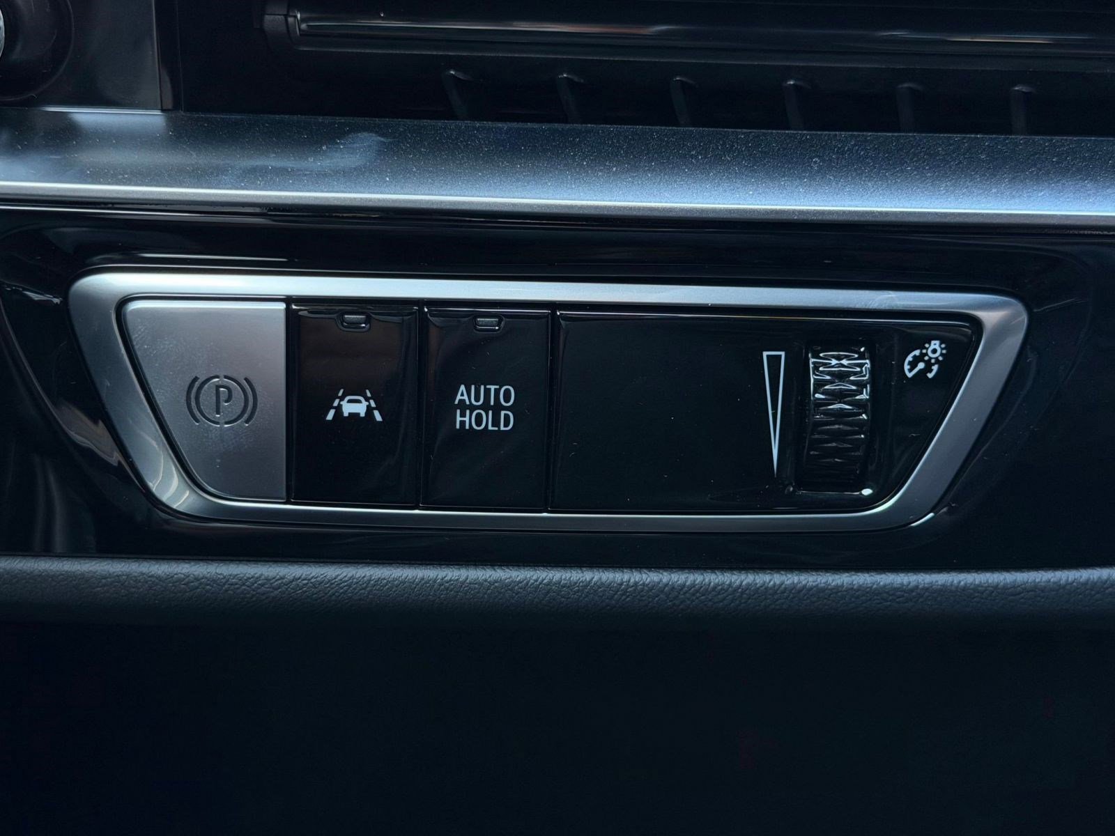 New 2026 Cadillac Lyriq V image 24