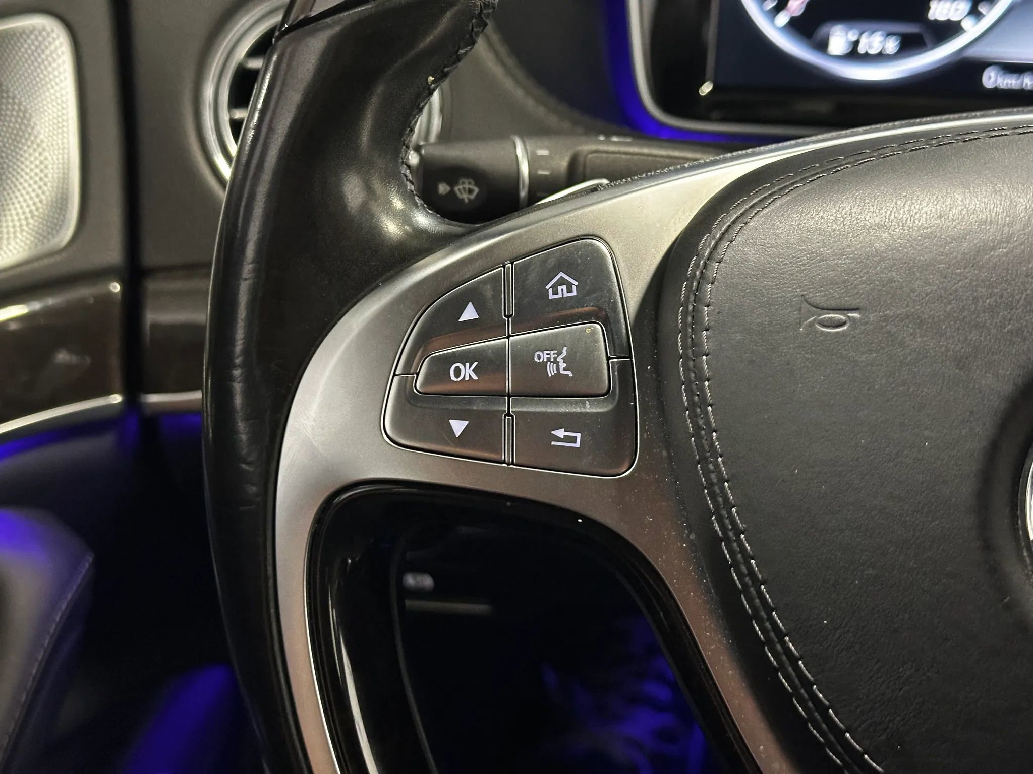 Used 2016 Mercedes-Benz S 550 Sedan image 30