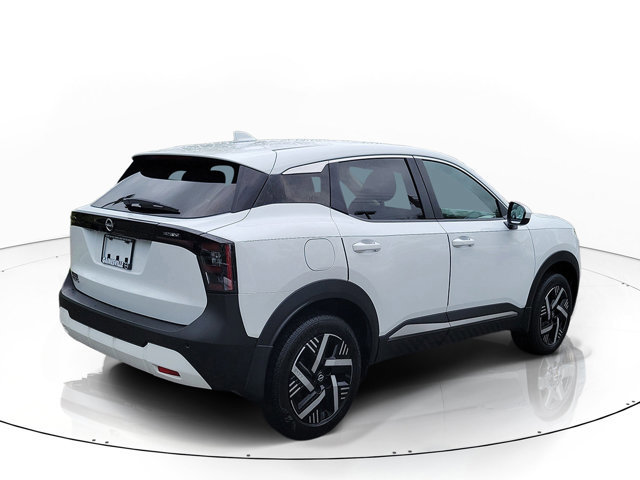 Used 2025 Nissan Kicks SV FWD image 2