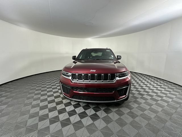 New 2026 Jeep Grand Cherokee Limited AWD/4WD image 2