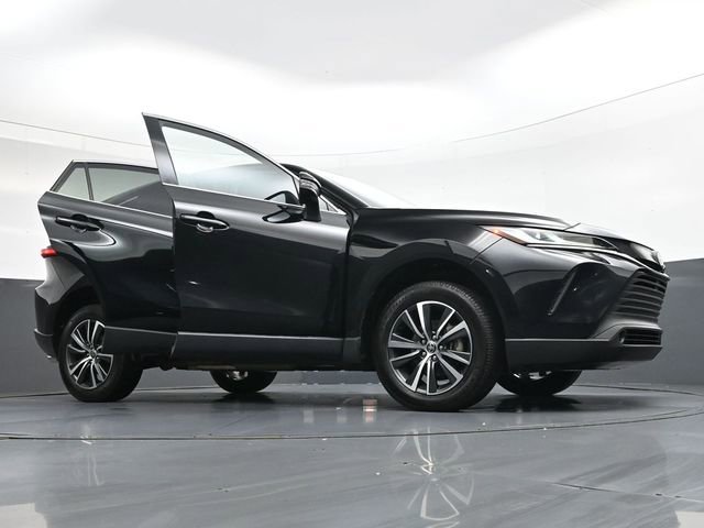 Used 2023 Toyota Venza LE image 45