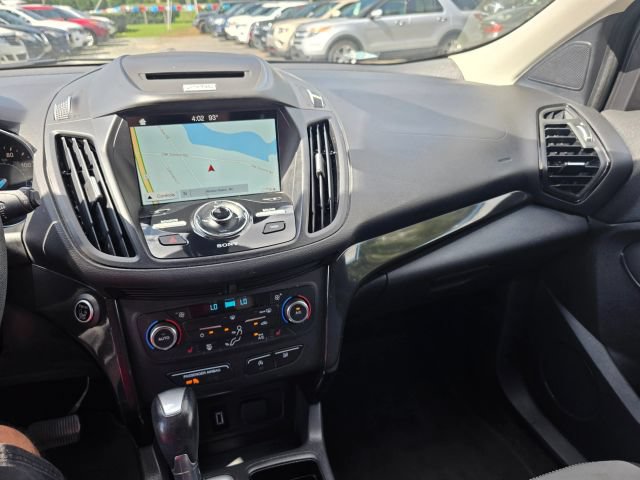 Used 2017 Ford Escape Titanium FWD image 16