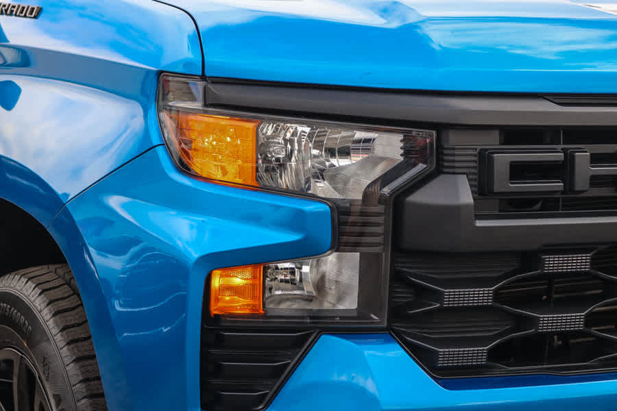 Used 2024 Chevrolet Silverado 1500 Custom w/ LPO, Dark Essentials Package RWD image 8