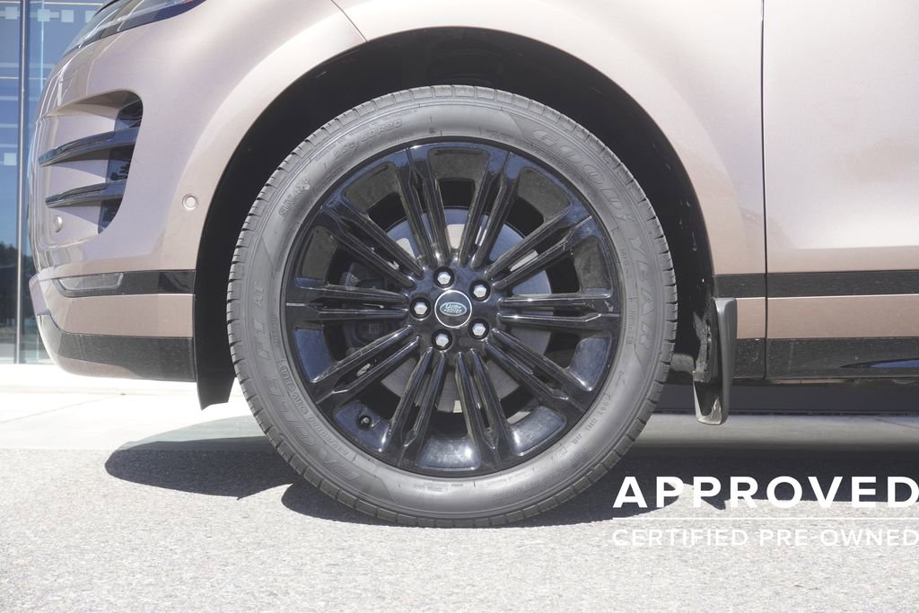 Used 2026 Land Rover Range Rover Evoque Dynamic SE image 34