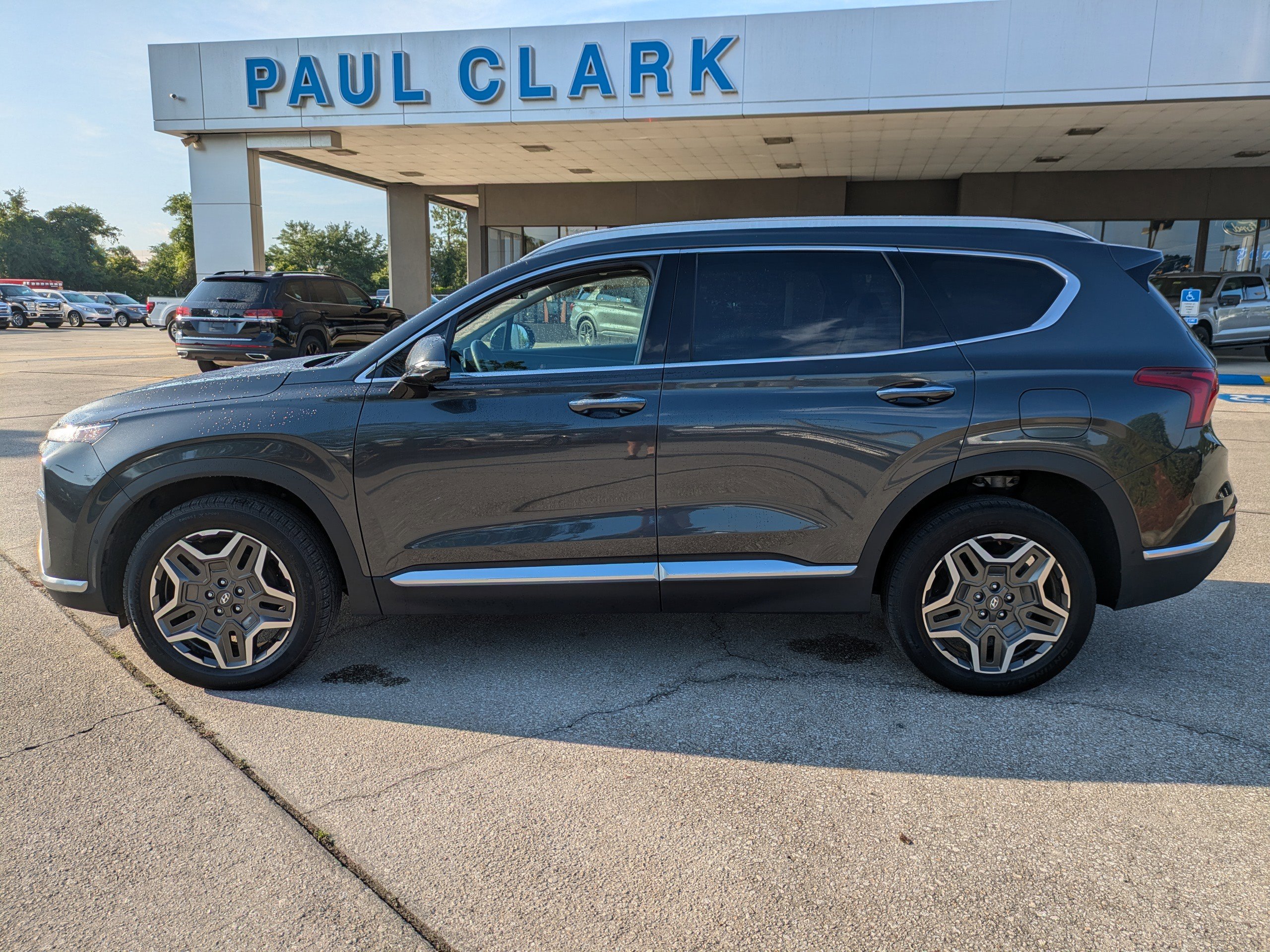 Used 2023 Hyundai Santa Fe Limited image 7