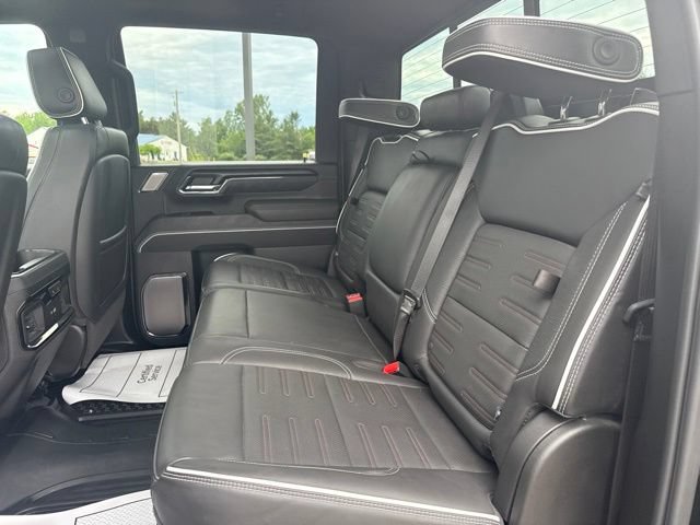 Used 2024 GMC Sierra 2500 AT4X AWD/4WD image 40