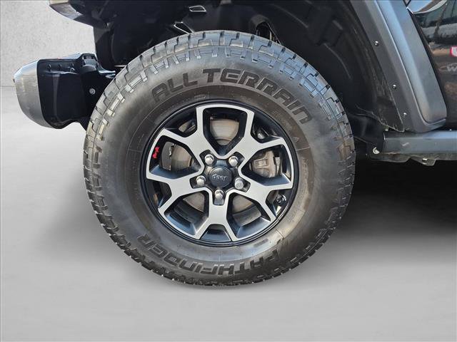Used 2018 Jeep Wrangler Unlimited Rubicon w/ Cold Weather Group AWD/4WD image 23