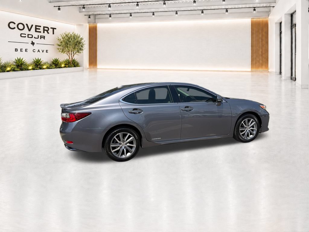 Used 2016 Lexus ES 300h w/ Luxury Package w/Wood Trim FWD image 13