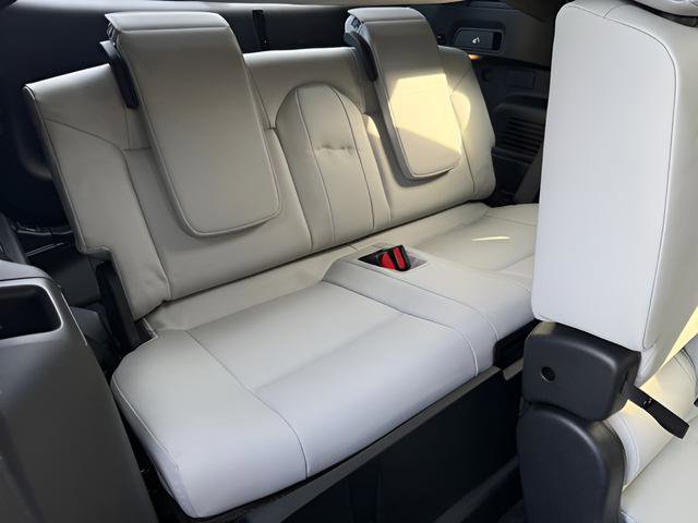 New 2026 Mitsubishi Outlander SE FWD image 28