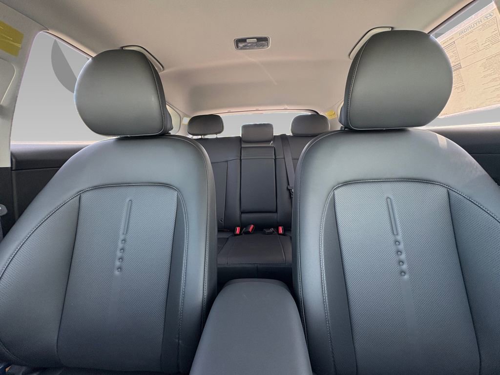 New 2026 Hyundai Kona Limited FWD image 2