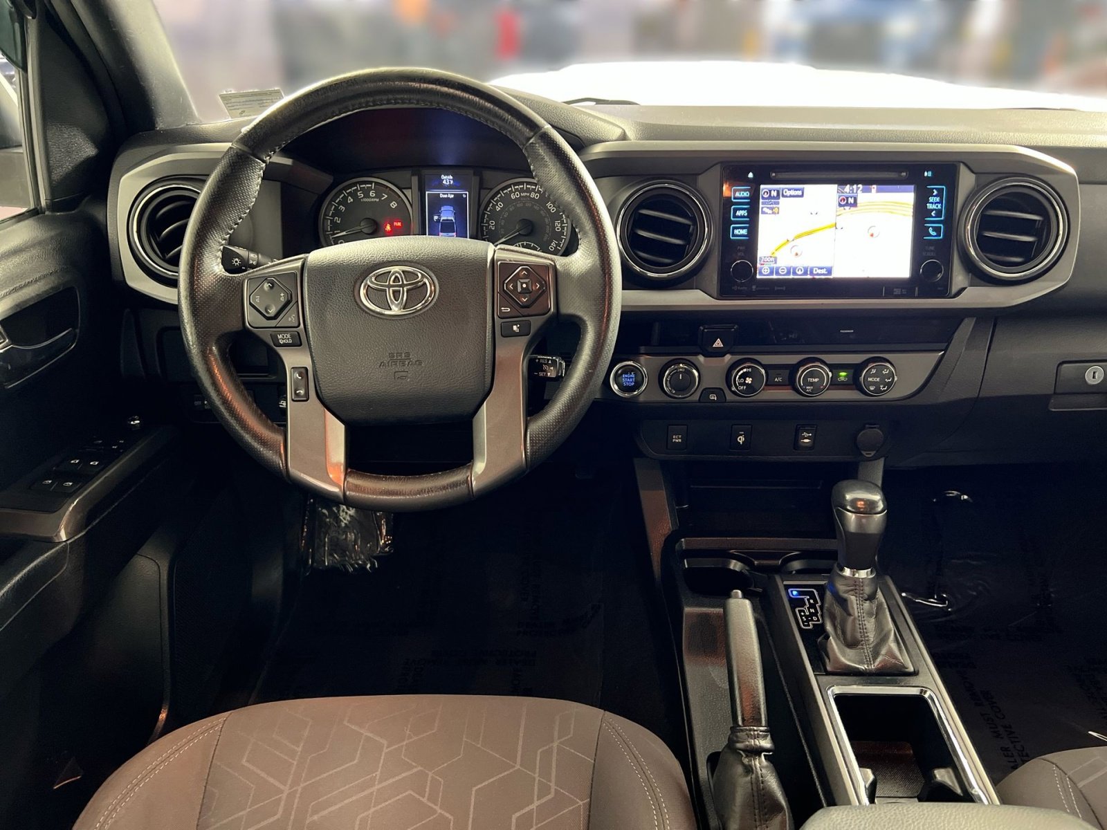 Used 2016 Toyota Tacoma TRD Sport w/ Towing Package image 23