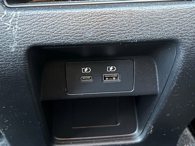 Used 2024 Mitsubishi Outlander SE image 19