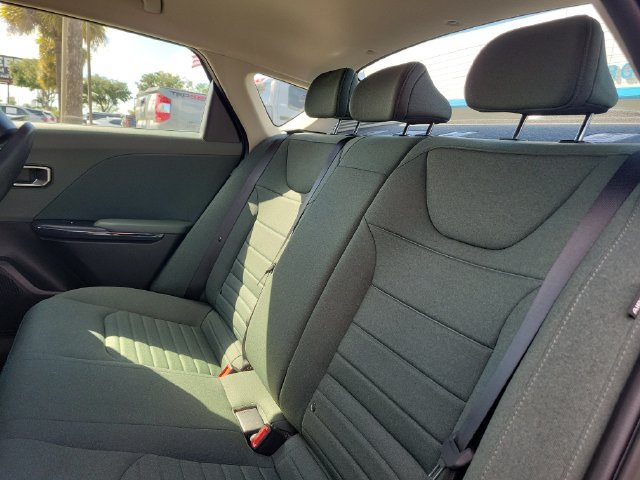 Used 2025 Kia K4 EX FWD image 19