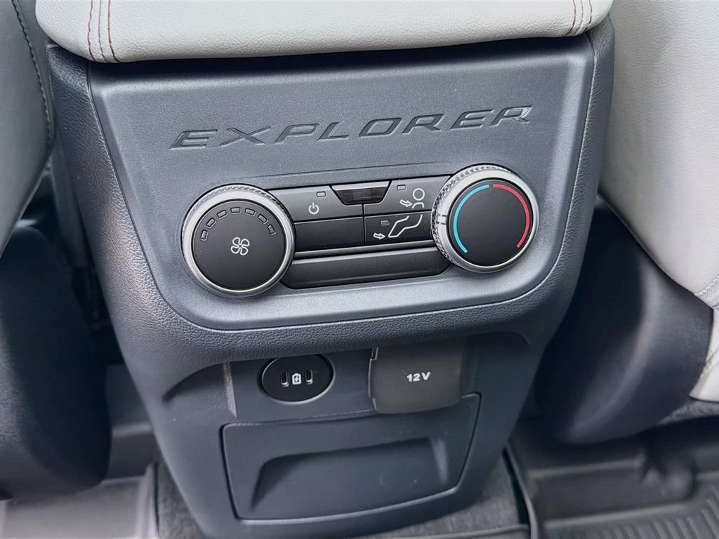 New 2026 Ford Explorer Active w/ Active Comfort Package AWD/4WD image 28