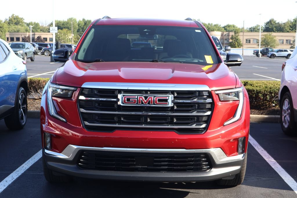 Used 2024 GMC Acadia Elevation FWD image 2
