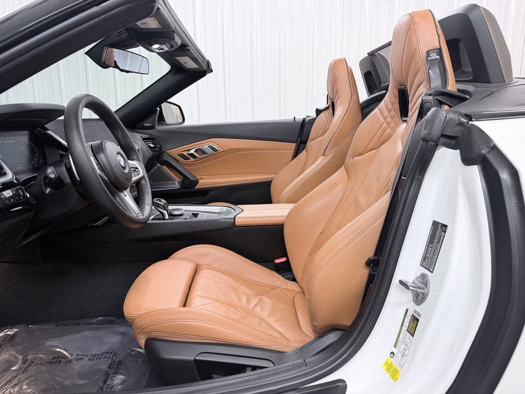 Used 2020 BMW Z4 M40i w/ Executive Package RWD image 31