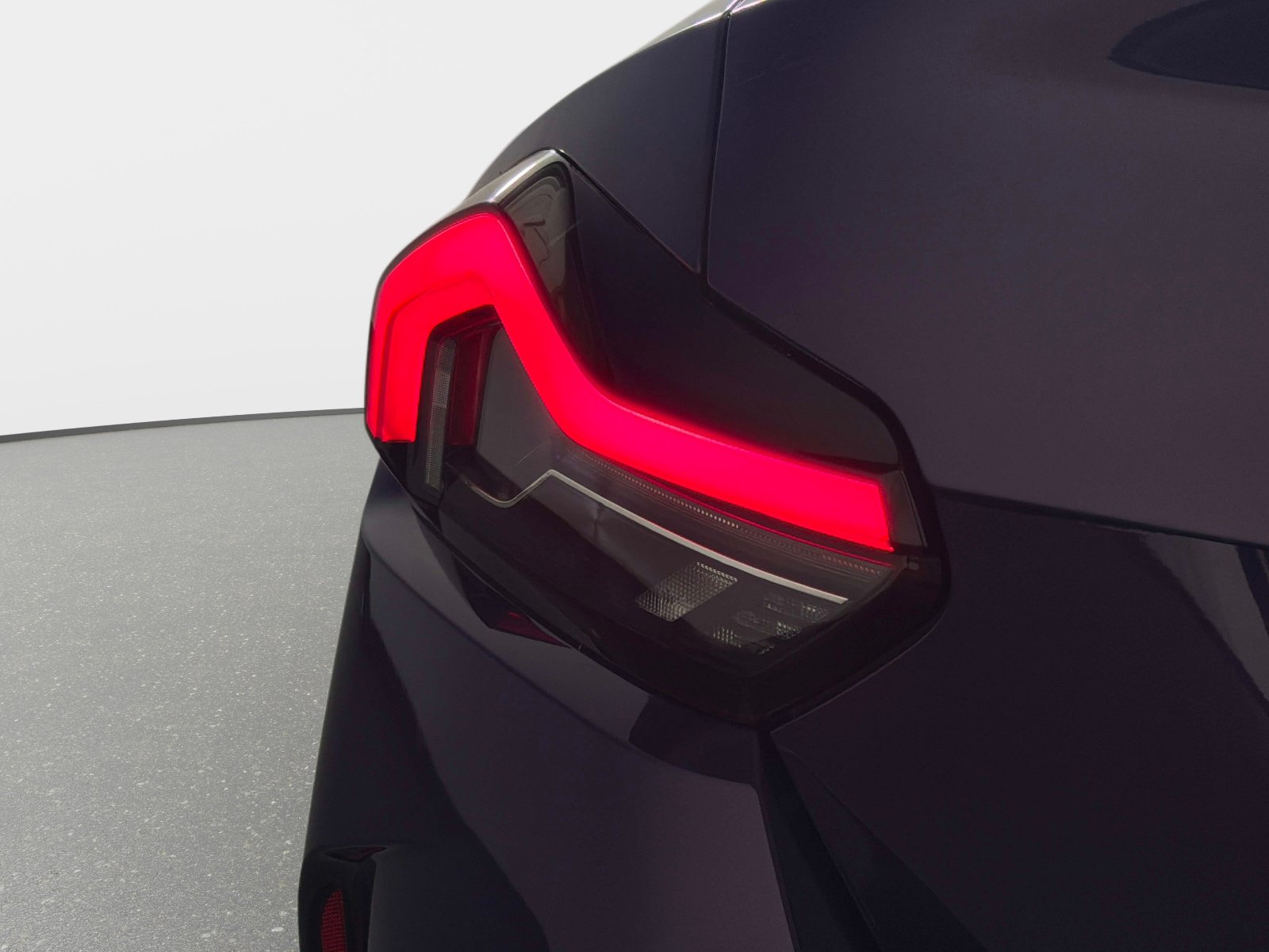 Used 2025 BMW M240i Coupe RWD image 21