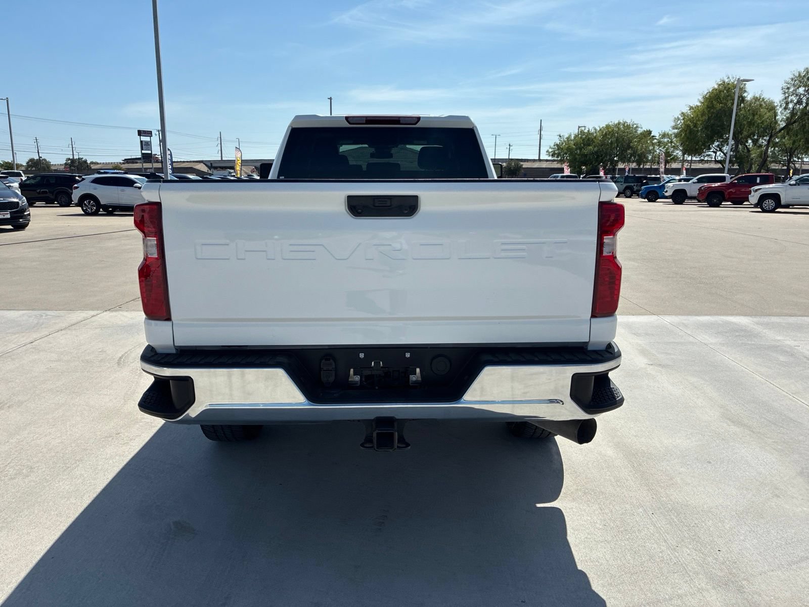 Used 2025 Chevrolet Silverado 2500 LT w/ Convenience Package AWD/4WD image 4