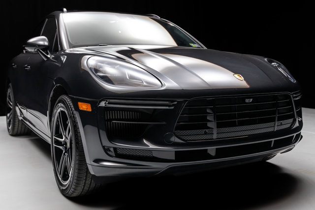 Used 2021 Porsche Macan Turbo w/ Premium Package Plus (PF0) AWD/4WD image 29