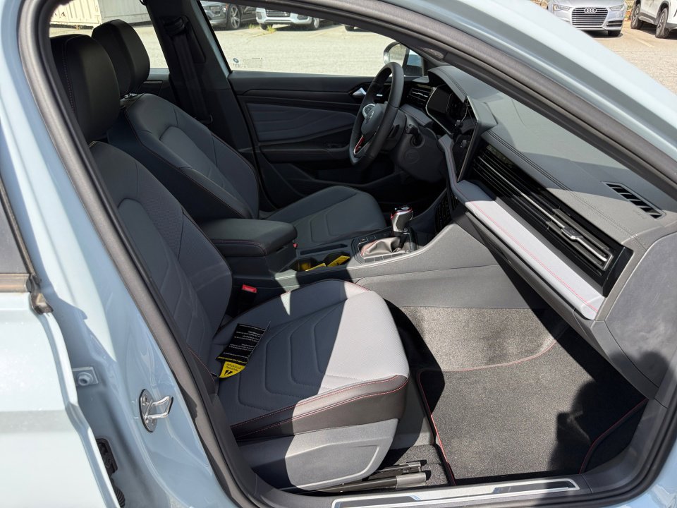 New 2026 Volkswagen Jetta GLI Autobahn FWD image 28