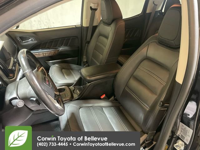 Used 2022 GMC Canyon Denali w/ Denali Black Edition Package image 15