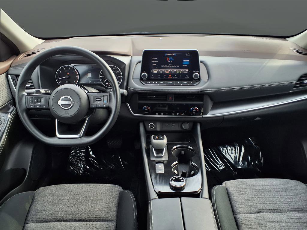 Used 2023 Nissan Rogue SV image 46