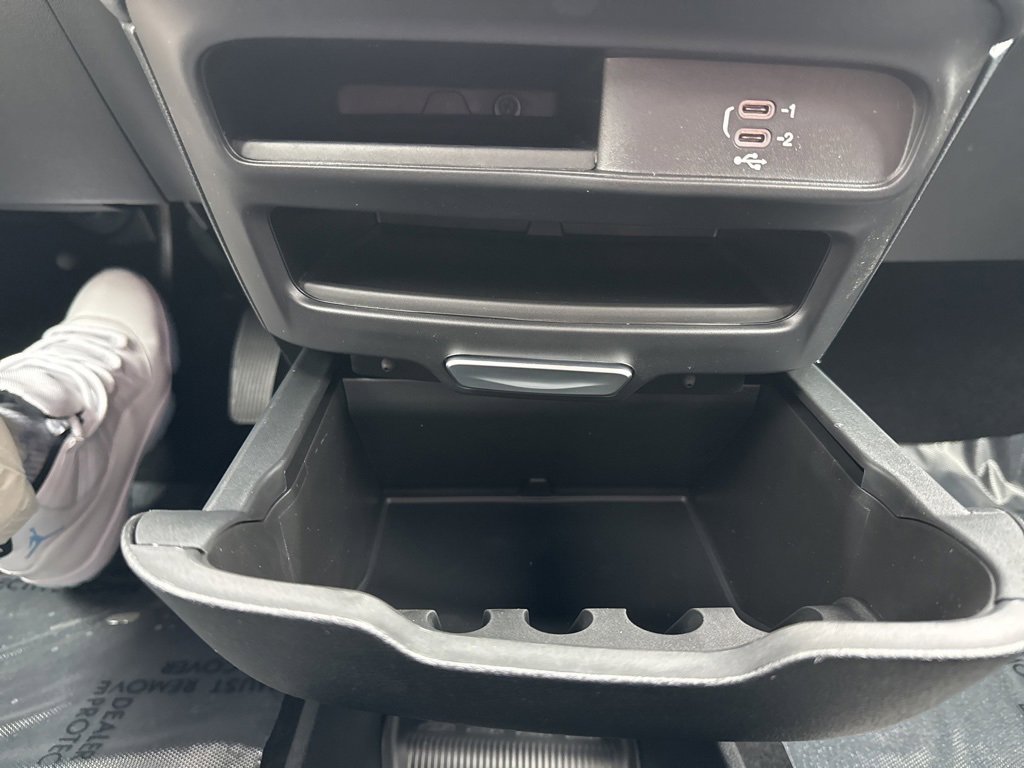 New 2026 Chrysler Pacifica Select image 34