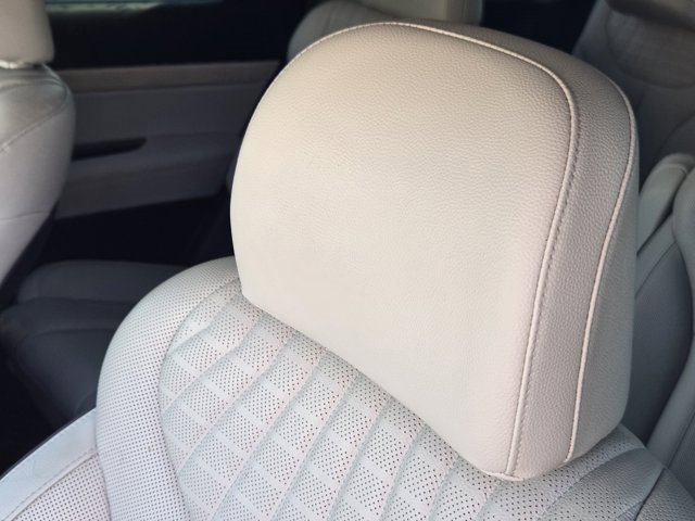 Used 2024 Hyundai Palisade Limited image 13