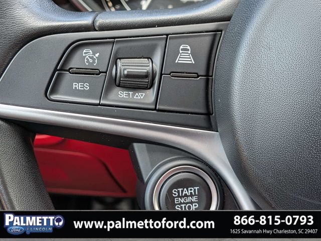 Used 2019 Alfa Romeo Giulia Ti w/ Quick Order Package 22X Lusso AWD/4WD image 25