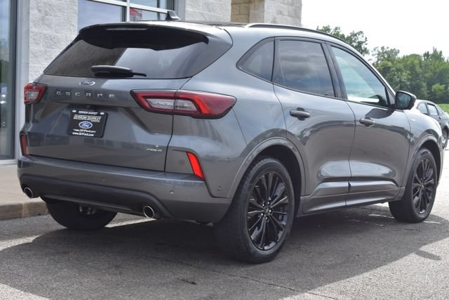 Used 2023 Ford Escape ST-Line Elite w/ Premium Technology Package AWD/4WD image 19