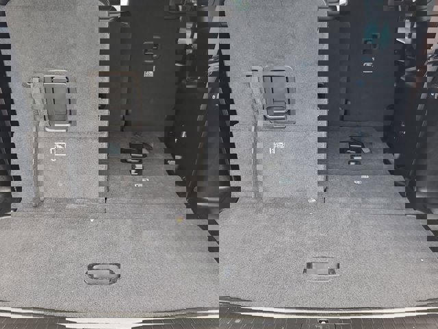 Used 2024 Jeep Grand Cherokee L Altitude image 17