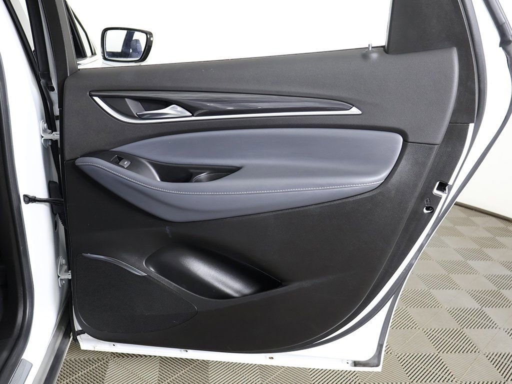 Used 2024 Buick Enclave Premium image 30