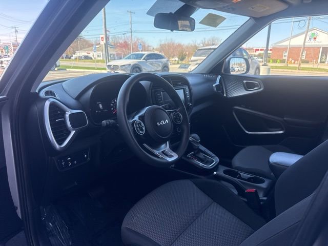 Used 2022 Kia Soul LX w/ Technology Package image 10
