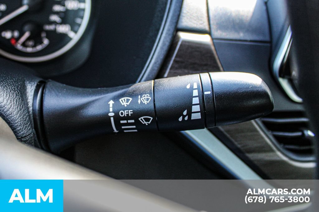 Used 2025 Nissan Altima 2.5 SV FWD image 28