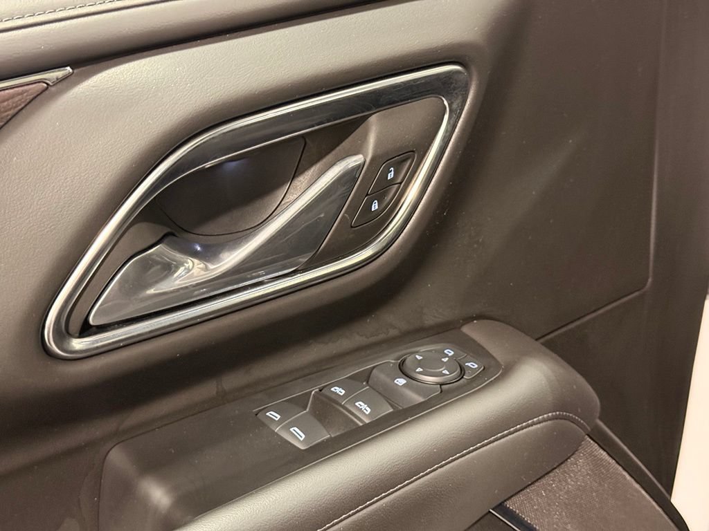 Used 2024 Chevrolet Tahoe LS RWD image 15
